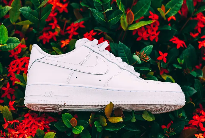 NIKE AIR FORCE